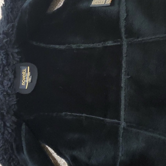 Novelti Vest - Picture 6 of 8